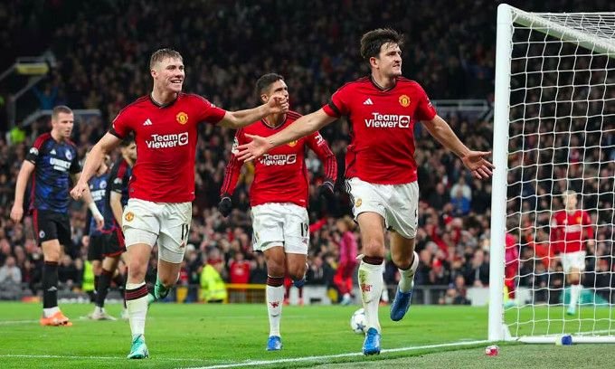 Maguire and Onana help Man Utd win in the Champions League 1