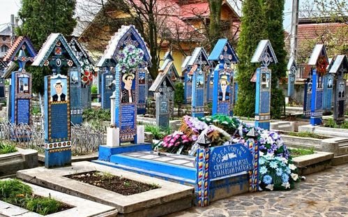 Cemetery with funny tombstones in Romania 3