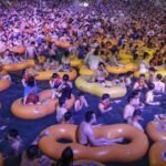 Wuhan from 'ghost city' to a banquet with thousands of people 2