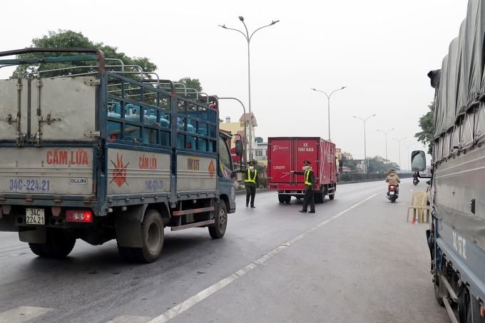 Hai Phong stopped receiving workers and goods from Hai Duong 3