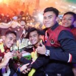 Indonesia parades to celebrate the 32nd SEA Games gold medal 0