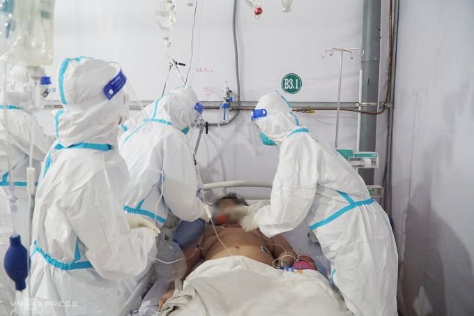 Thousands of people in Ho Chi Minh City suffer from post-Covid complications 7