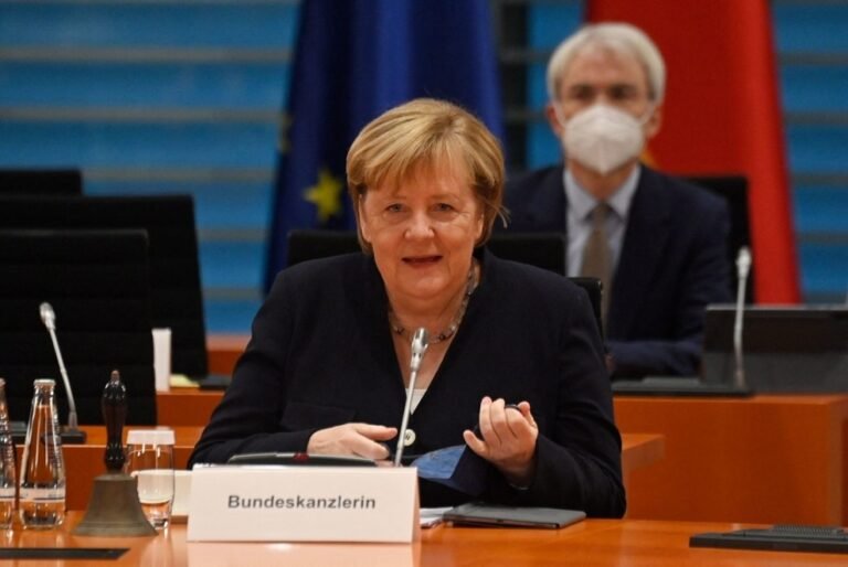 German Chancellor Merkel revealed her retirement plans 0